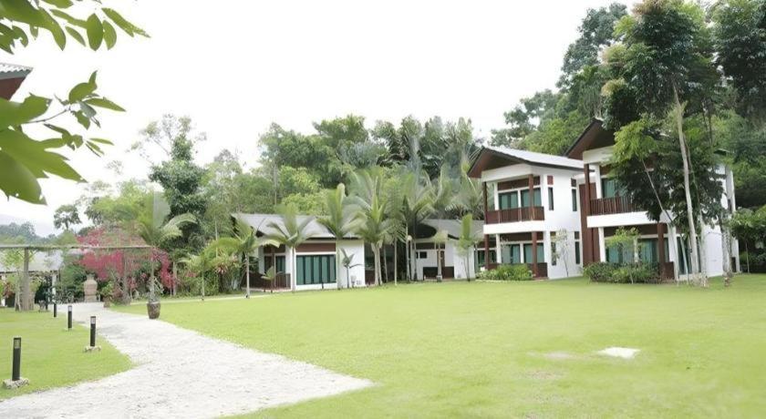 Bidaisari Resort Bentong Buitenkant foto