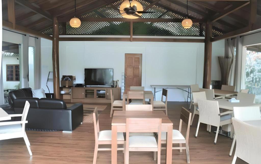 Bidaisari Resort Bentong Buitenkant foto