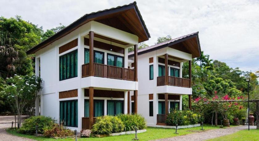 Bidaisari Resort Bentong Buitenkant foto